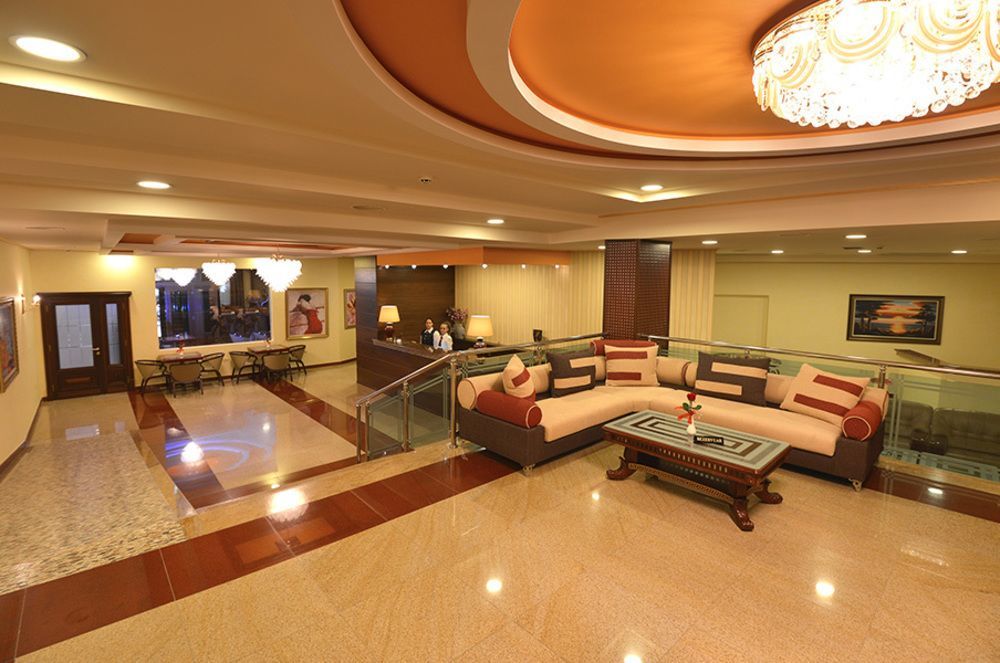 Hotel Austria ติรานา ภายนอก รูปภาพ