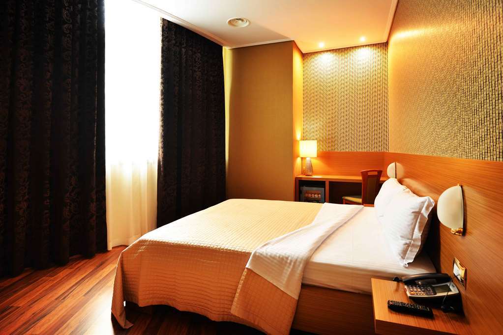 Hotel Austria ติรานา ห้อง รูปภาพ
